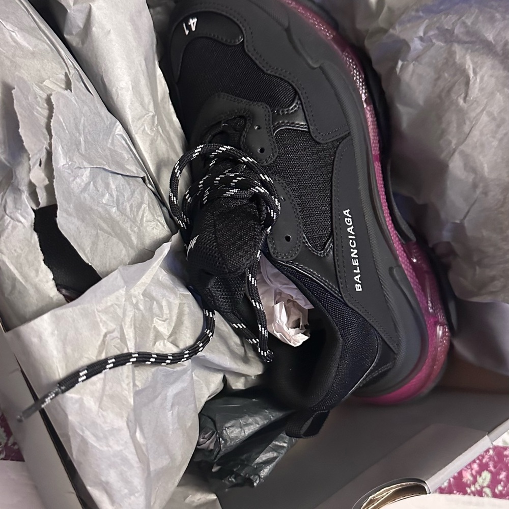 Balenciaga sneakers new